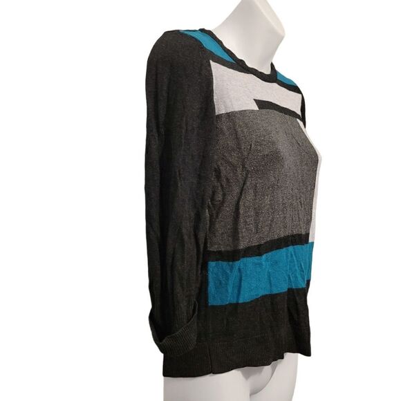 2/$20 Y2K Laura Petites Blue & Grey Sweater Size: Small Petite - Picture 2 of 6